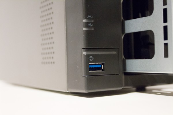 asustor-as5002-usbcopy